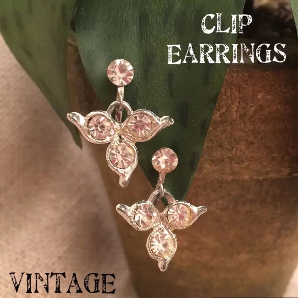 Vintage Screw Back Clip Earrings Rhinestones